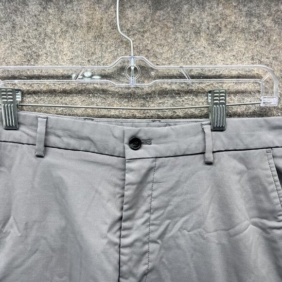 Greg Norman Shorts Mens 34 Gray Golf Chino Stretch Performance Flat Front - Picture 6 of 10